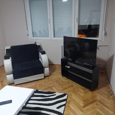 Rajna Apartamento Pirot Exterior foto